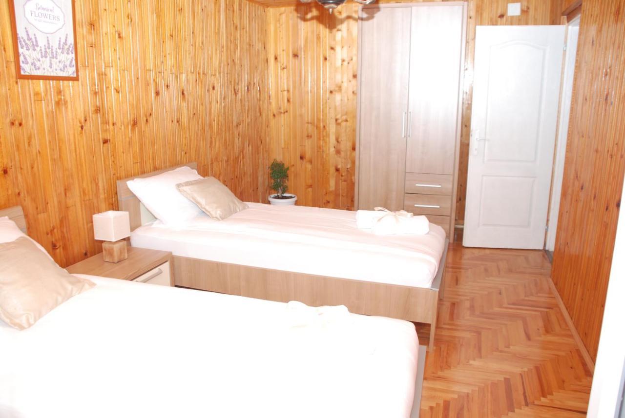 Apartment Danubius Donji Milanovac Exterior foto